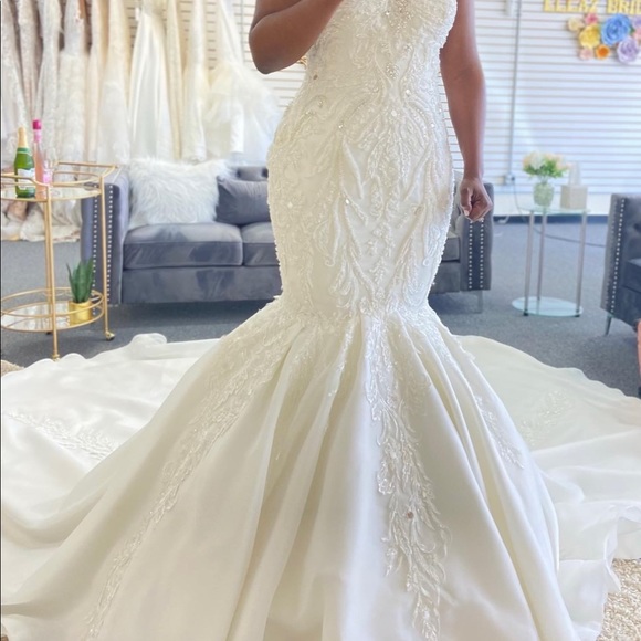 Custom Wedding Dress - Picture 4 of 9